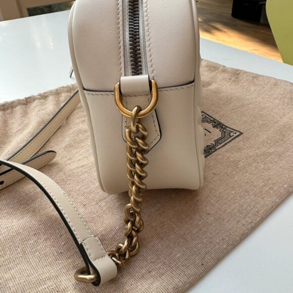 Gucci GG Marmont Small Shoulder Bag - Picture 5 of 10